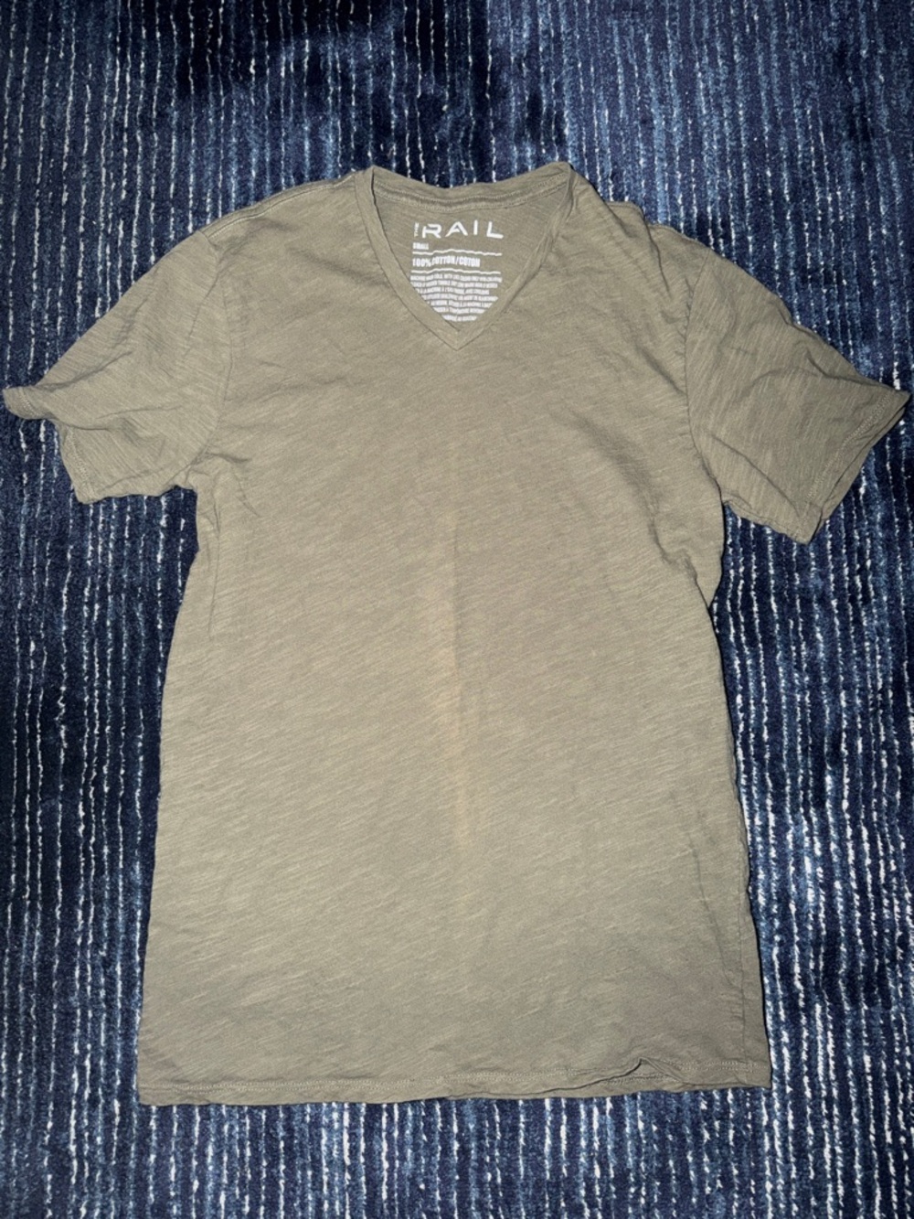 Rails Men's V-Neck Short Sleeve Tee in Olive Green